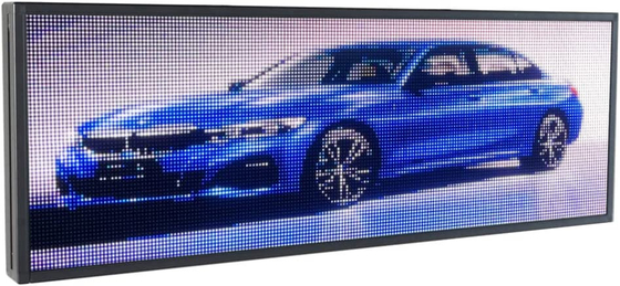 I grafici mandano un sms alla mostra che la finestra all'aperto del LED firma Digital P5 RGB
