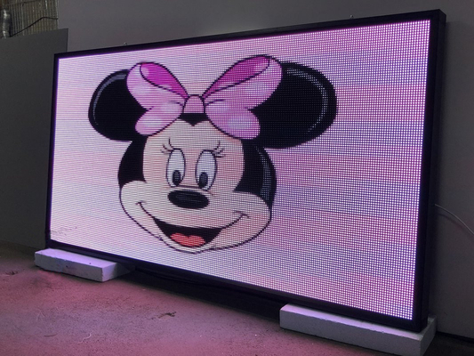 Il monumento LED di alta luminosità P5 RGB firma per la video pubblicità