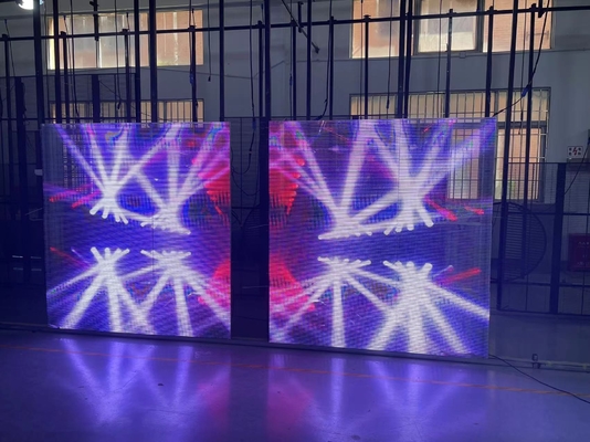 L'esposizione di LED dell'accensione laterale 20M See Through P3.91-7.8 3840Hz rinfresca