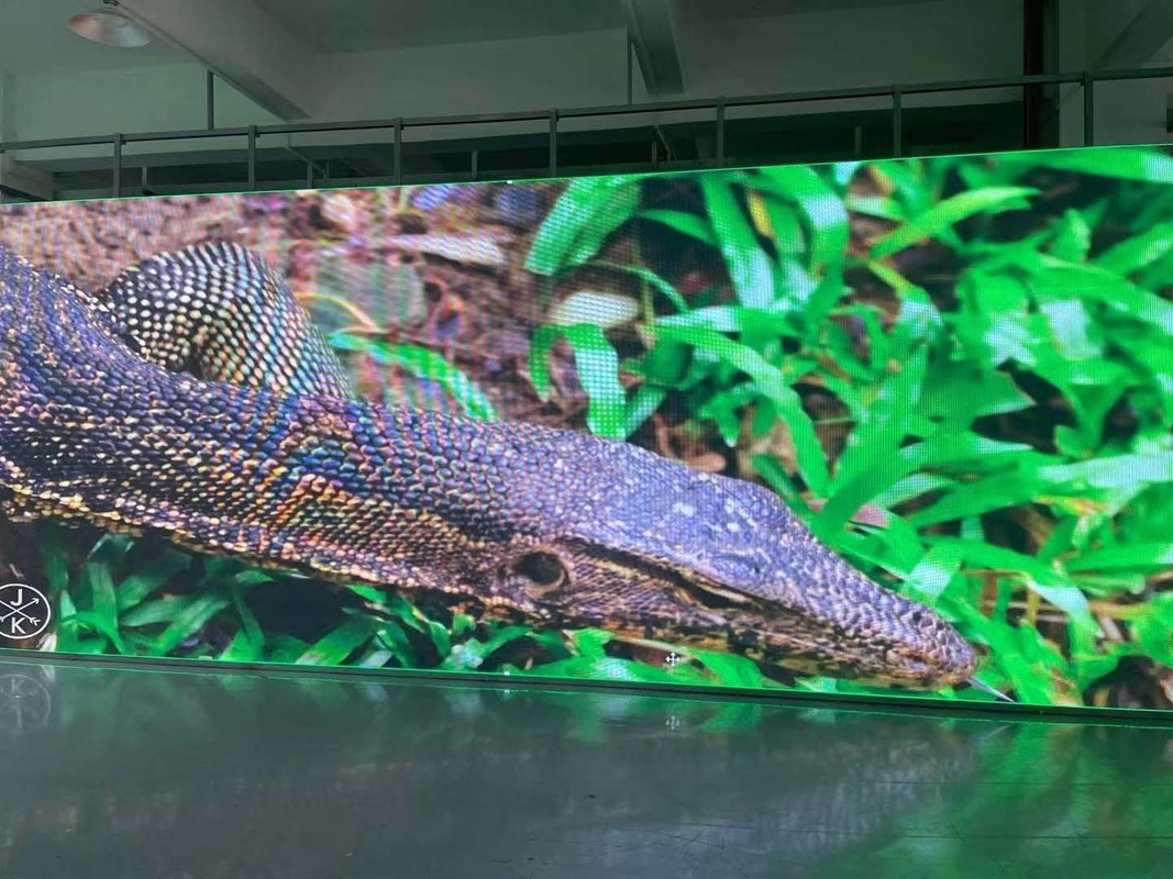 Colore pieno dell'interno dell'esposizione di LED del porto di HDMI P3.91RGB con il collegamento di Wifi